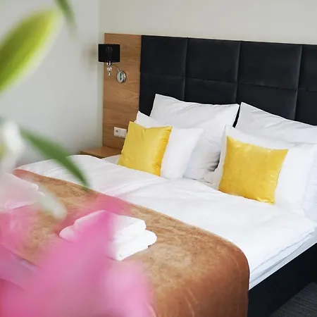 Factory Wellness & Rezort